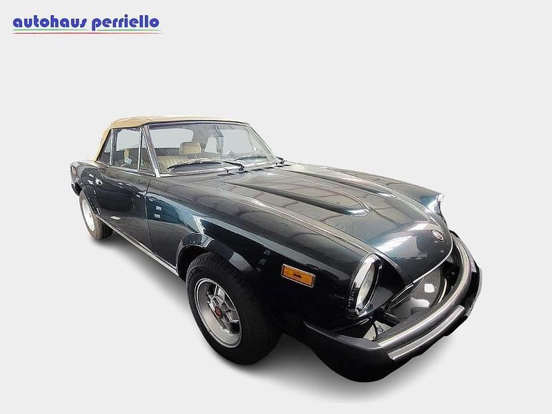 Dunkelgrün Gebraucht 1981 Fiat 124 Spider Sport Cabrio | 19.900 € - Bild 1/4