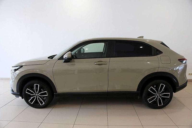 Gebraucht Honda HR-V Elegance 131 PS (96 kW) 2022 Sand khaki SUV