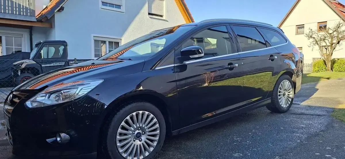 Gebraucht Ford Focus Titanium 125 PS (91 kW) 2013 Kombi