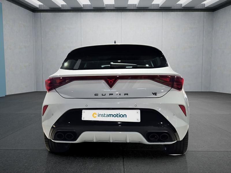 Neu Cupra Leon VZ 300 PS (220 kW) 2025 Weiß Kleinwagen
