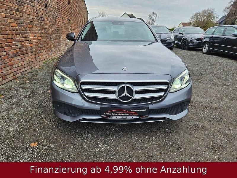 Gebraucht Mercedes E350 Avantgarde 258 PS (189 kW) 2018 Grau Limousine