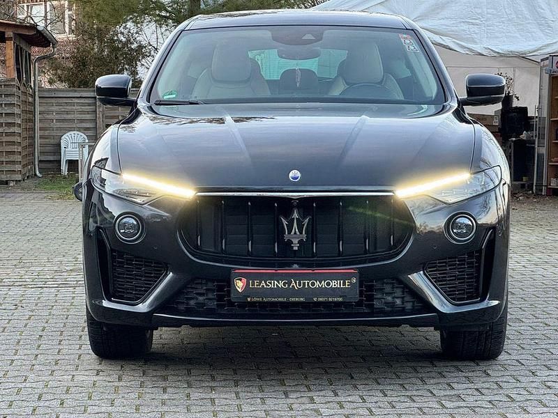 Gebraucht Maserati Levante 275 PS (202 kW) 2020 Schwarz SUV