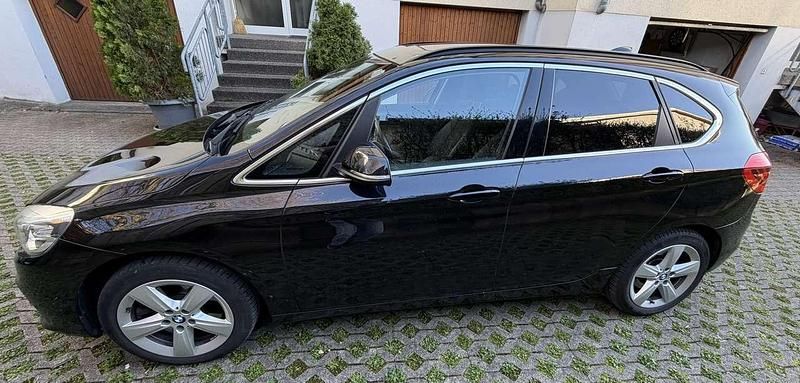 Second-hand BMW 225 231 CP (169 kW) 2015 Negru Monovolum