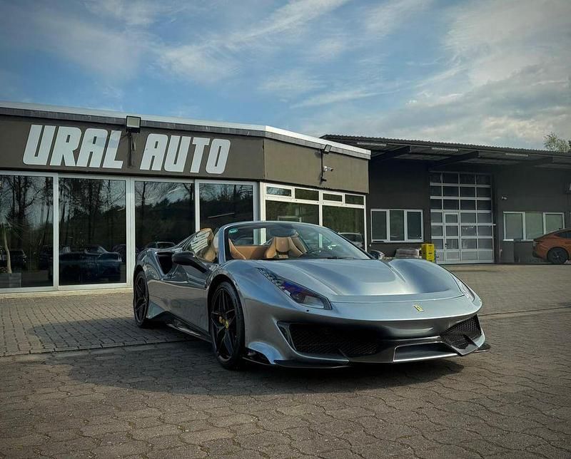 Second-hand Ferrari 488 721 CP (530 kW) 2020 Argintiu Cabrio