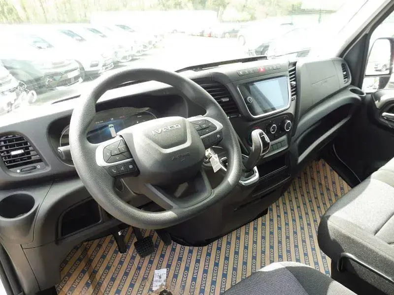 Neu Iveco Daily 177 PS (130 kW) 2026 Blanc Van