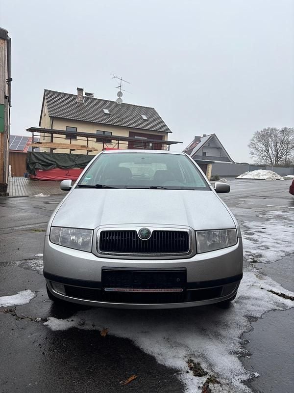 Gebraucht Skoda Fabia 75 PS (55 kW) 2001 Silber Kleinwagen
