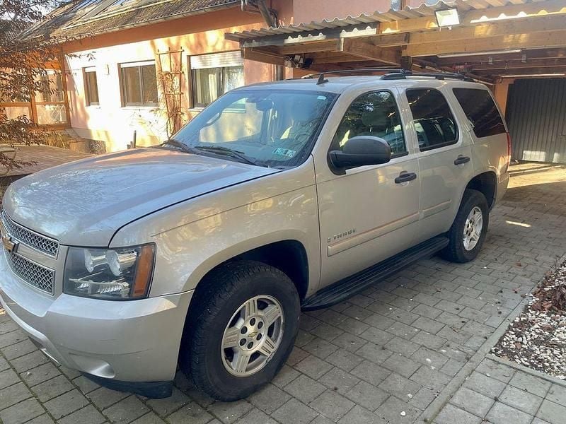 Gold Gebraucht 2007 Chevrolet Tahoe SUV | 9.200 € - Bild 1/4