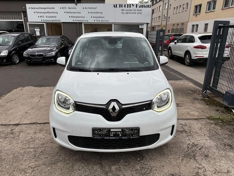 Weiß Gebraucht 2020 Renault Twingo Life Kleinwagen | 7.990 € (Guter Preis) - Bild 1/4