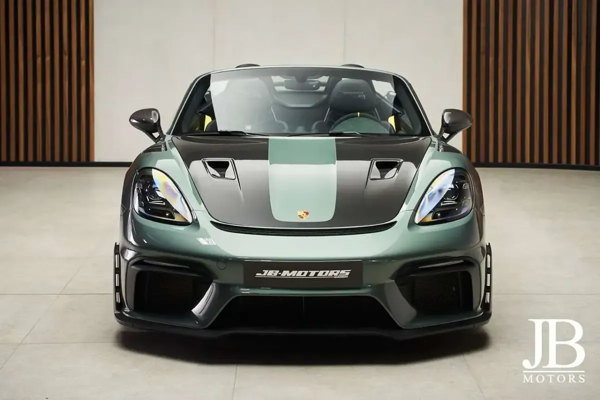 Gebraucht Porsche Boxster Spyder 500 PS (367 kW) 2024 Malachitgrün metallic Cabrio
