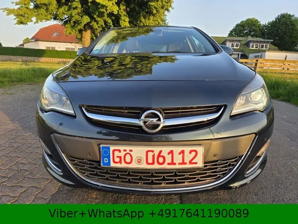 Usata Opel Astra Exklusiv 140 CV (102 kW) 2014 Verde Berlina
