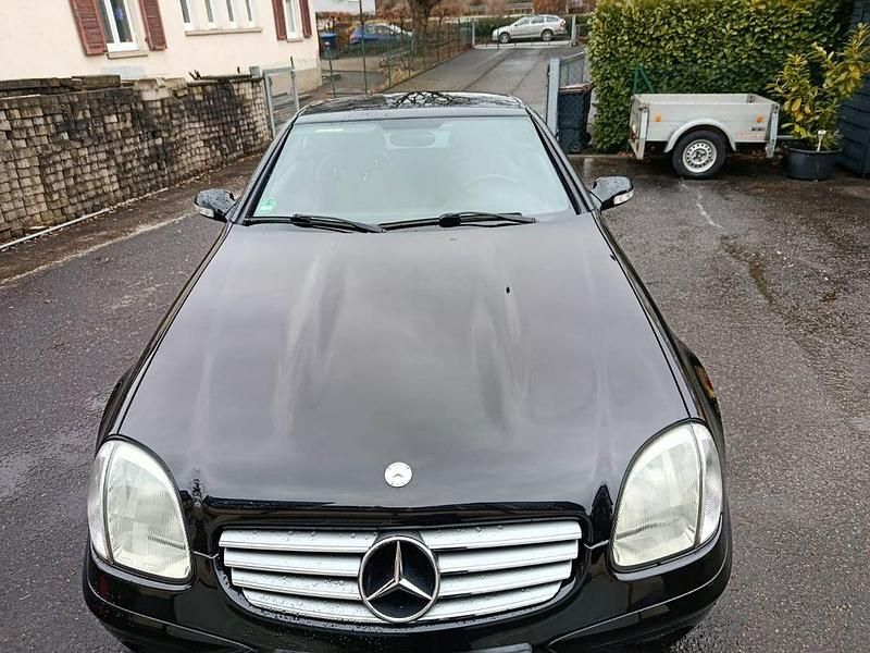 Gebraucht Mercedes SLK200 163 PS (119 kW) 2002 Schwarz Cabrio