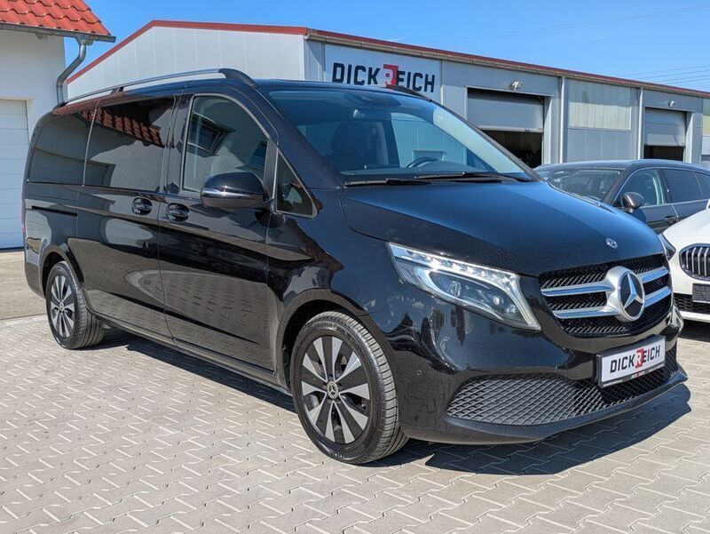 Schwarz Gebraucht 2020 Mercedes V250 Edition Van / Kleinbus | 29.450 € (Superpreis) - Bild 1/4