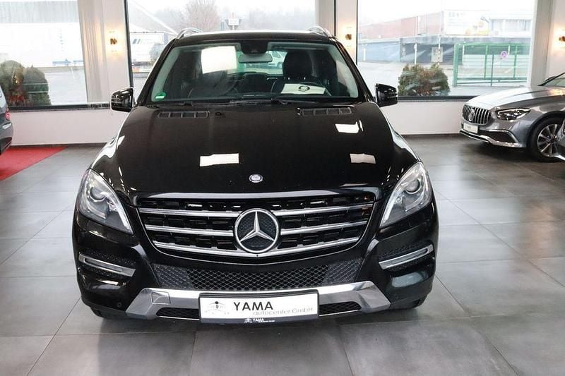 Gebraucht Mercedes ML250 204 PS (150 kW) 2014 Schwarz SUV