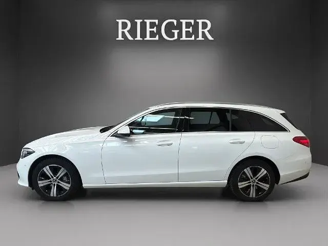 Gebraucht Mercedes C300e 313 PS (230 kW) 2024