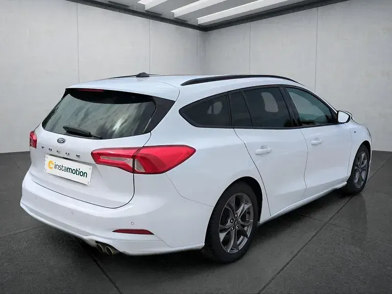 Gebraucht Ford Focus ST-Line 150 PS (110 kW) 2022 Weiß Kombi