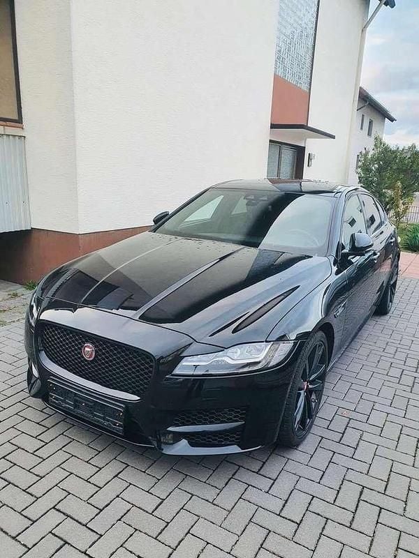 Gebraucht 2017 Jaguar XF R-Sport Limousine | 17.950 € (Guter Preis) - Bild 1/4