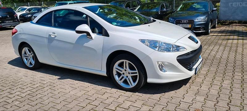 Gebraucht Peugeot 308 CC 140 PS (102 kW) 2010 Weiß Cabrio