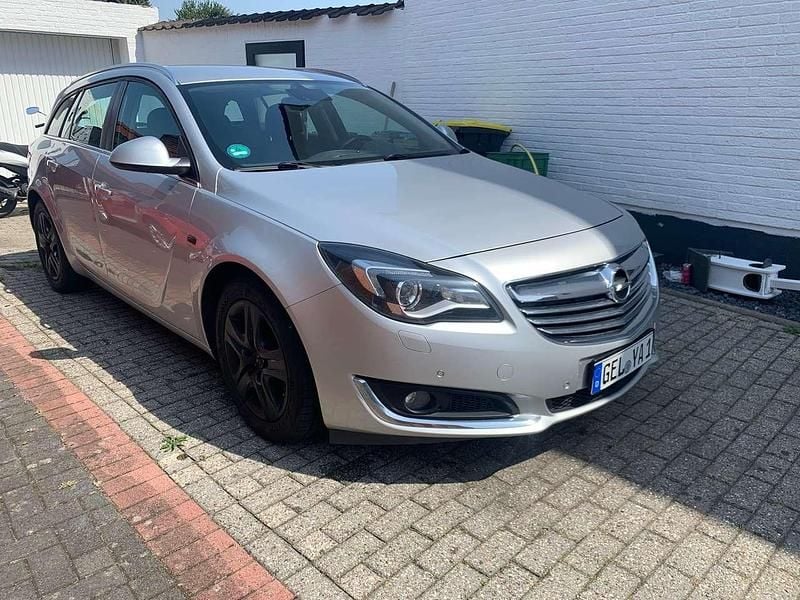 Silber Gebraucht 2014 Opel Insignia Kombi | 5.200 € (Guter Preis) - Bild 1/4