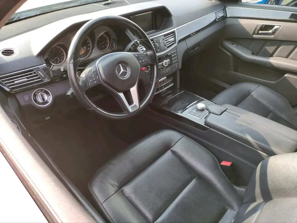 Gebraucht Mercedes E300 231 PS (169 kW) 2012 Kombi