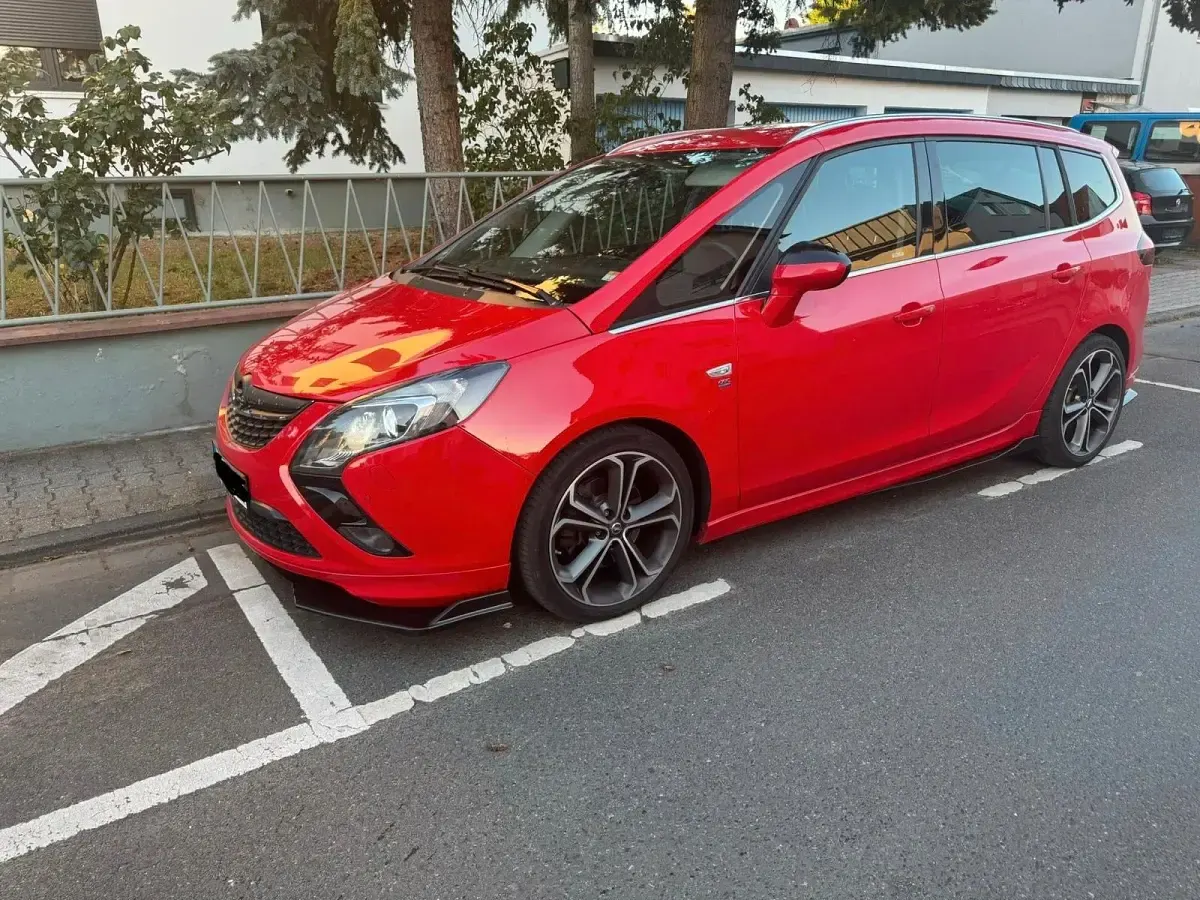Gebraucht Opel Zafira OPC 180 PS (132 kW) 2016 Rot Van / Kleinbus