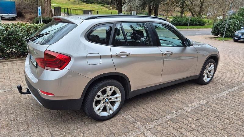 Gebraucht BMW X1 143 PS (105 kW) 2012 Silber SUV