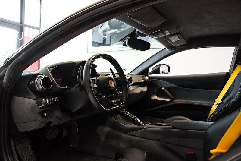 Gebraucht Ferrari 812 795 PS (584 kW) 2018 Schwarz Coupé