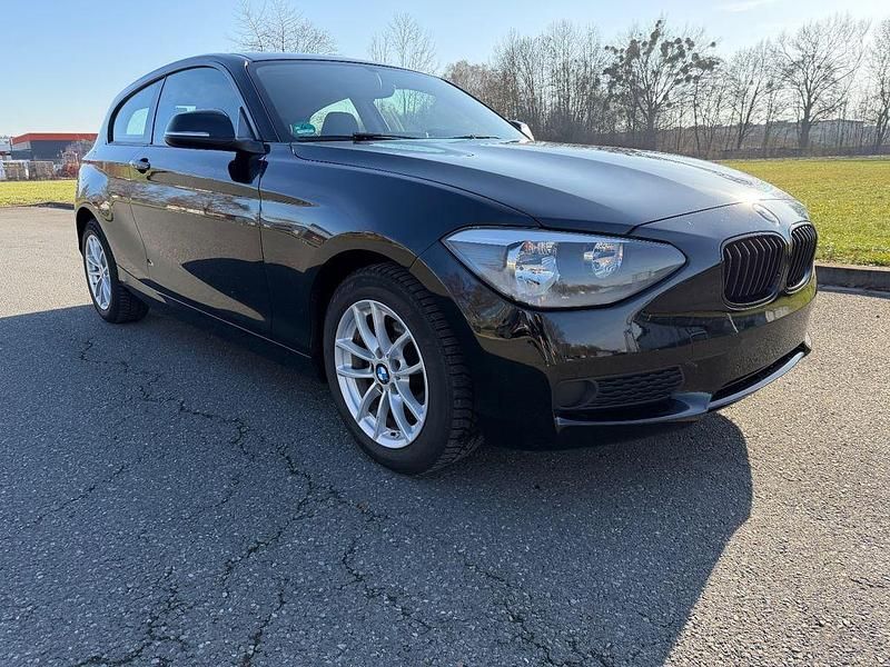 Gebraucht BMW 116 Advantage 136 PS (100 kW) 2014 Schwarz Kleinwagen