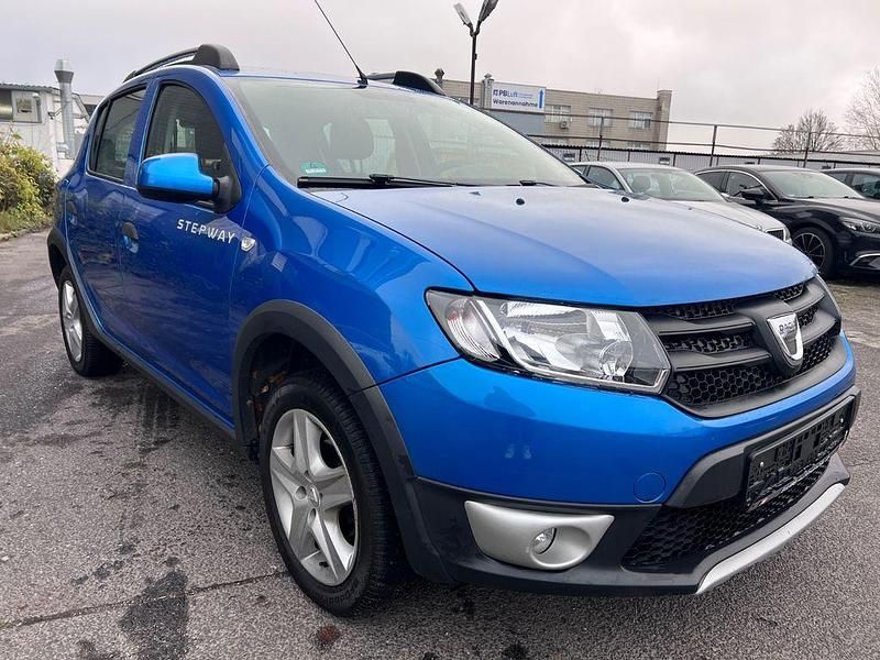 Gebraucht Dacia Sandero Stepway 90 PS (66 kW) 2015 Blau SUV
