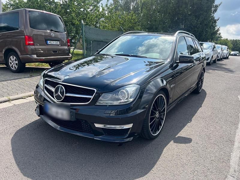 Schwarz Gebraucht 2012 Mercedes C63 AMG AMG Kombi | 39.500 € (Superpreis) - Bild 1/4