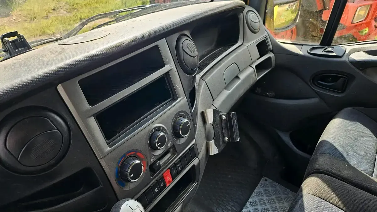 Gebraucht Iveco Daily 106 PS (77 kW) 2012 Gelb Van / Kleinbus