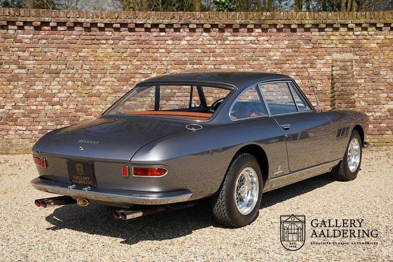 Gebraucht Ferrari 330 300 PS (220 kW) 1965 Grau Coupé