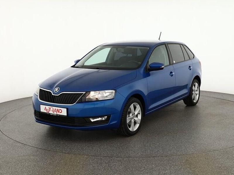 Blau Gebraucht 2019 Skoda Rapid Cool Edition Kombi | 13.990 € (Teuer) - Bild 1/4