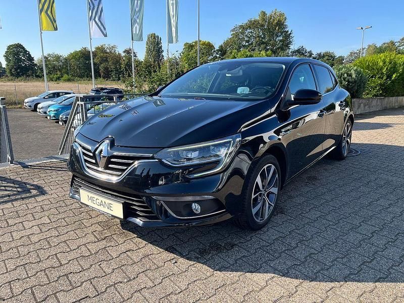 Schwarz Gebraucht 2017 Renault Mégane IV Bose Edition Limousine | 12.980 € (Fairer Preis) - Bild 1/4