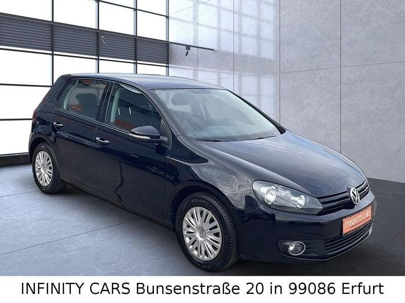 Schwarz Gebraucht 2011 VW Golf VI Trendline Kleinwagen | 7.990 € (Etwas zu teuer) - Bild 1/4