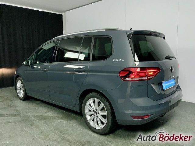 Gebraucht VW Touran Goal 150 PS (110 kW) 2025 Grau Van / Kleinbus