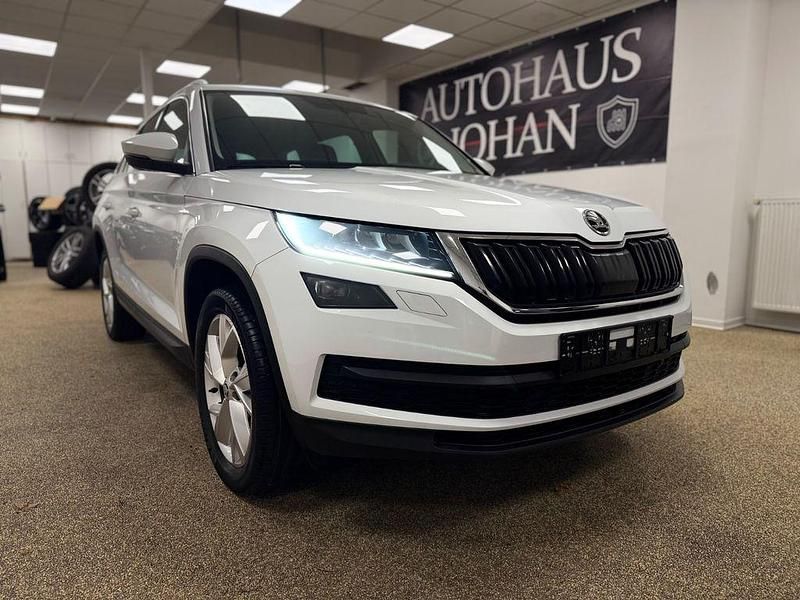 Weiß Gebraucht 2018 Skoda Kodiaq Style SUV | 18.290 € (Guter Preis) - Bild 1/4