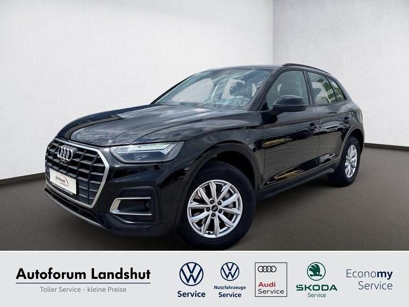 Schwarz brillantschwarz Gebraucht 2021 Audi Q5 Sport SUV | 34.440 € (Superpreis) - Bild 1/4