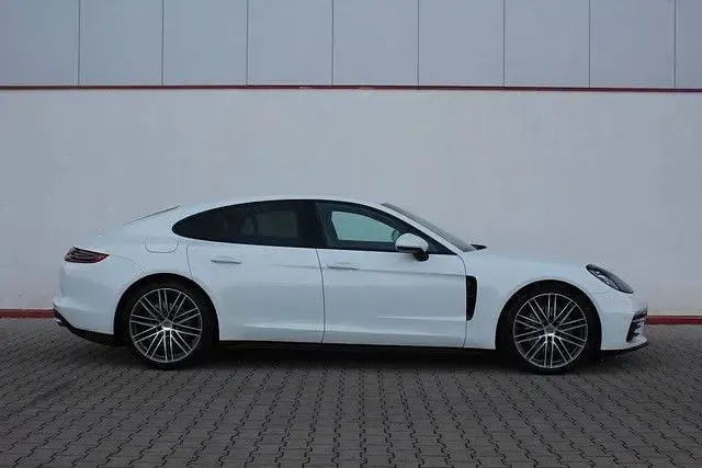Gebraucht Porsche Panamera 4S 421 PS (309 kW) 2017 Weiß Kleinwagen