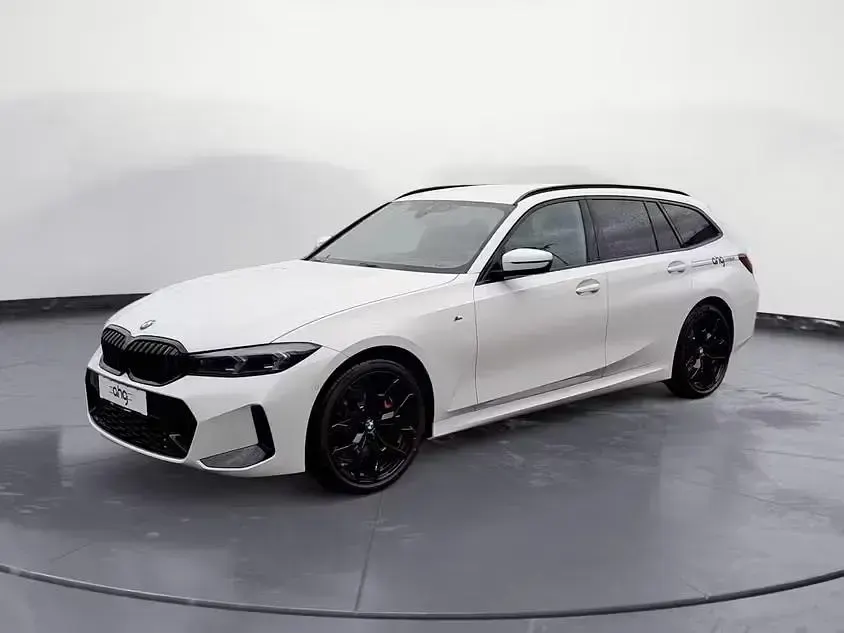 Używany BMW 320 M Sport 190 KM (139 kW) 2025 Kombi