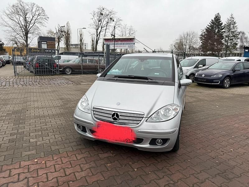 Gebraucht Mercedes A200 Elegance 140 PS (102 kW) 2006 Silber Van / Kleinbus