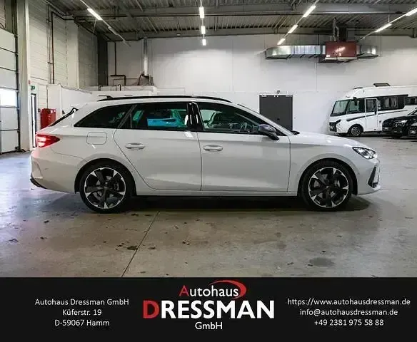 Usata Cupra Leon 272 CV (200 kW) 2024 Bianco Station wagon