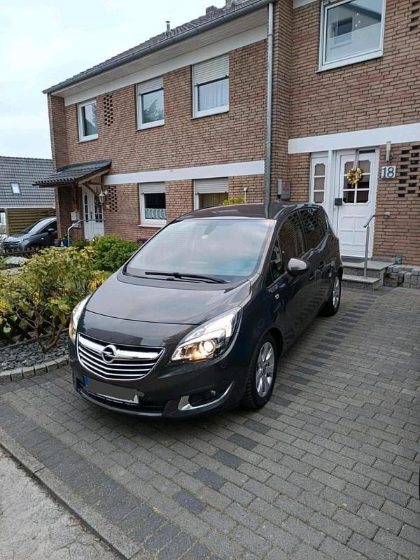 Braun Gebraucht 2015 Opel Meriva Innovation Van / Kleinbus | 5.200 € - Bild 1/4