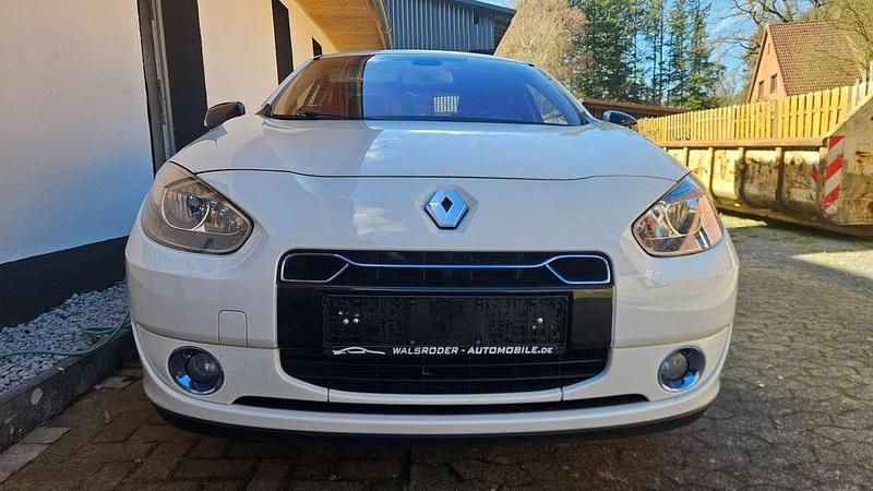 Gebraucht Renault Fluence Dynamique 69 kW (95 PS) 2012 Gletscherweiss Limousine