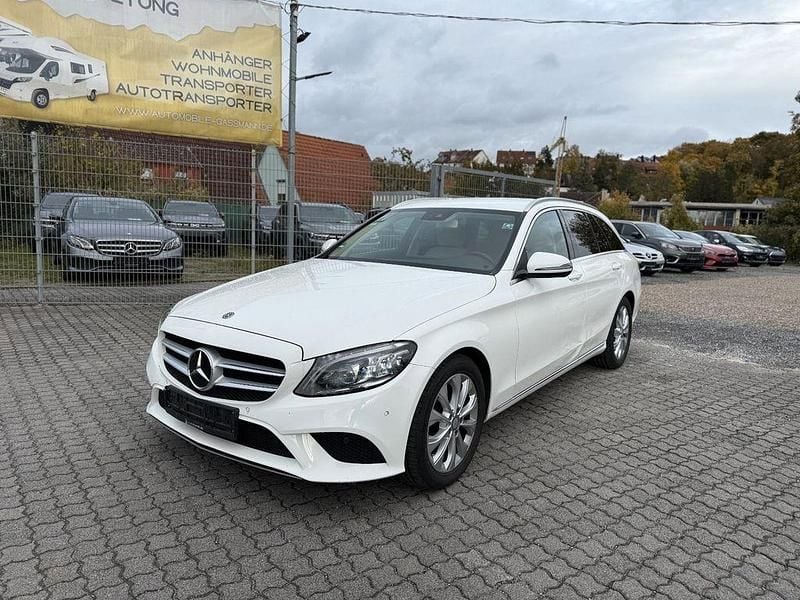 Weiß Gebraucht 2019 Mercedes C220 Kombi | 14.890 € (Superpreis) - Bild 1/4