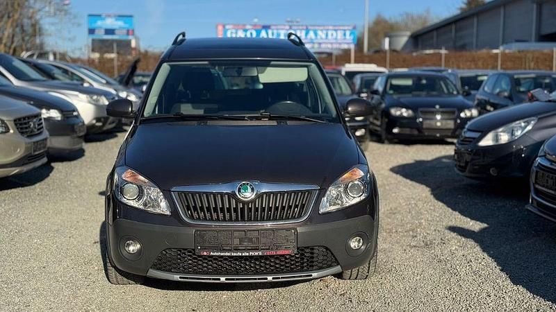 Gebraucht Skoda Roomster 105 PS (77 kW) 2011 Grau Van / Kleinbus