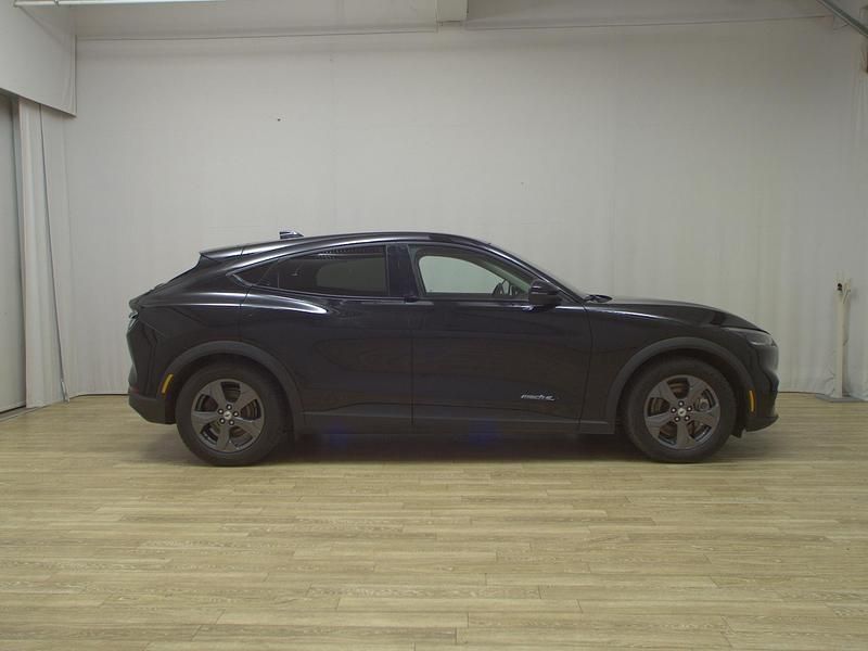 Gebraucht Ford Mustang Mach-E 216 kW (294 PS) 2022 Schwarz SUV