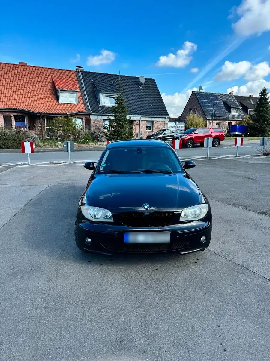 Gebraucht BMW 120 163 PS (119 kW) 2006 Schwarz Kleinwagen
