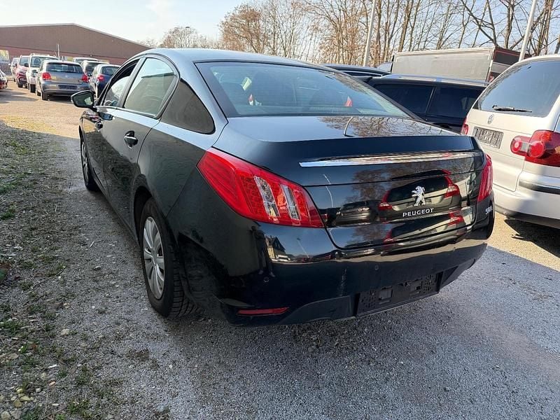 Gebraucht Peugeot 508 Access 112 PS (82 kW) 2012 Schwarz Limousine