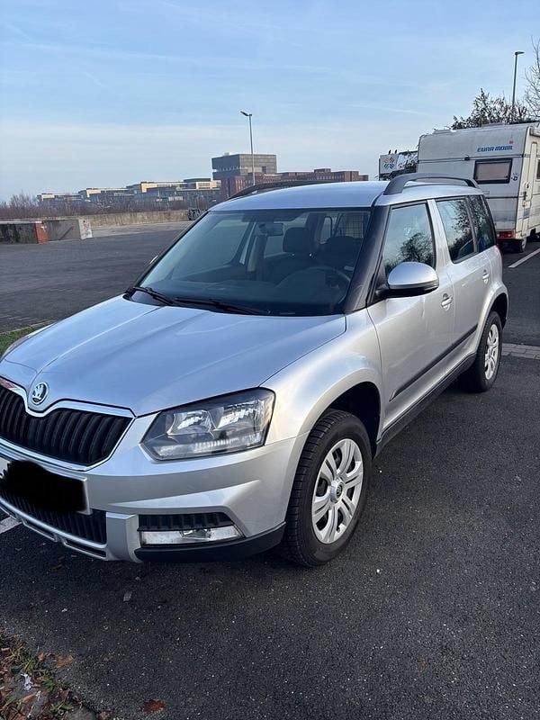 Gebraucht Skoda Yeti 110 PS (80 kW) 2017 Silber SUV