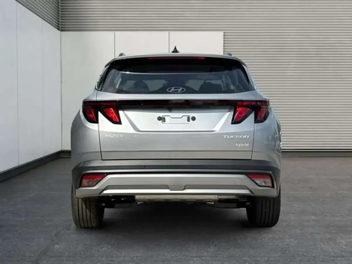 Neu Hyundai Tucson Style 239 PS (175 kW) 2026 Shimmering silver meta.../silb SUV